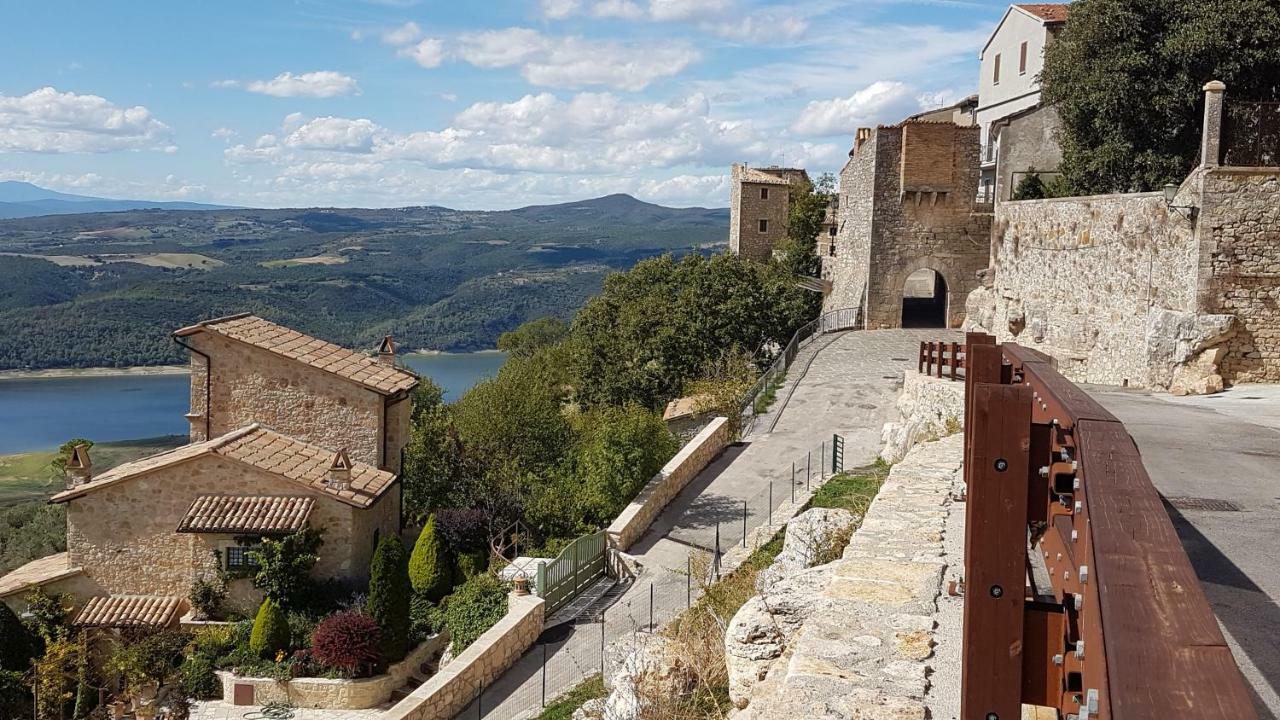 Le Casette Di Civitella La Casa Di Nonna Giulia Civitella Del Lago 外观 照片