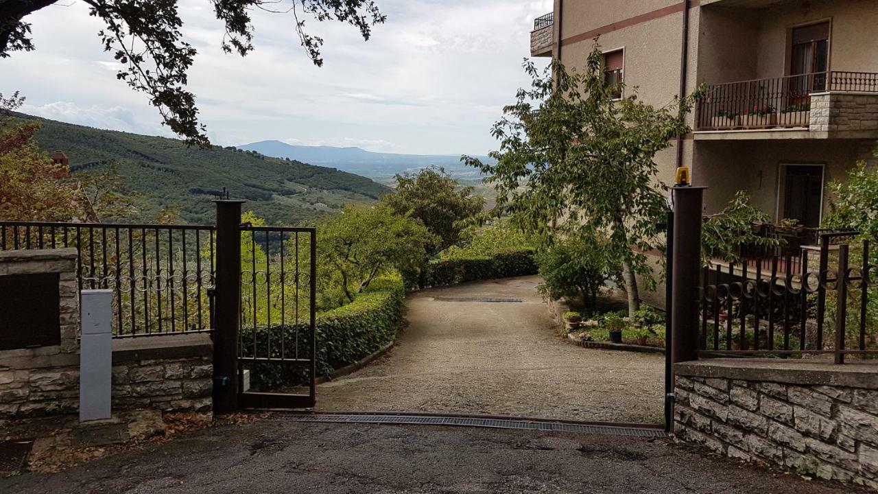 Le Casette Di Civitella La Casa Di Nonna Giulia Civitella Del Lago 外观 照片